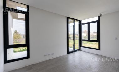 VENTA CASA EN LA MAGDALENA - CANNING