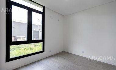 VENTA CASA EN LA MAGDALENA - CANNING