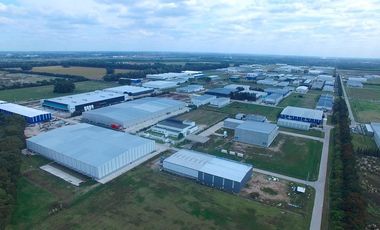 Alquiler de Posiciones desde 300 m2 a 14.000 m2 en centro logístico multiproposito con servicios