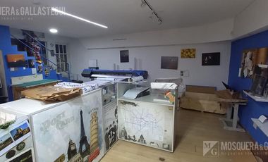 Local en venta- Las Lomas de San Isidro.