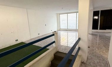 Venta galpón y oficina Centro ubicación estratégica