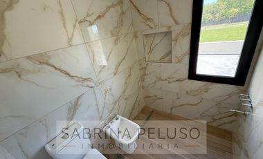 Casa en venta en prados del oeste