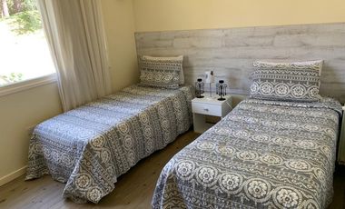 Casa  en venta y alquiler temporario de 5 Ambientes en Carilo