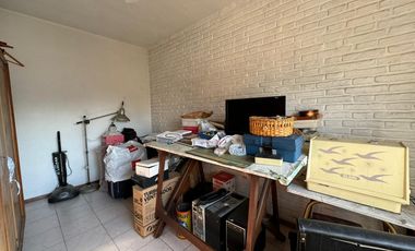 Venta. Casa. 5 ambientes. Cochera. Jardín. Quincho. Pileta. Villa Ballester.