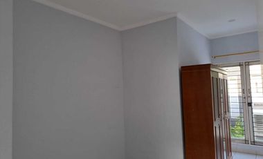 Di sewakan rumah exlusive full furnished 2 lantai di bintaro