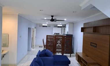 Di sewakan rumah exlusive full furnished 2 lantai di bintaro