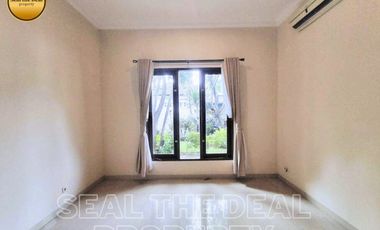 Disewakan Rumah di Area Kemang Jakarta Selatan STDN0161