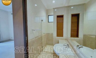 Disewakan Rumah di Area Kemang Jakarta Selatan STDN0161