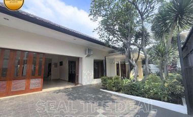 Disewakan Rumah di Area Kemang Jakarta Selatan STDN0161