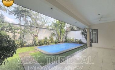 Disewakan Rumah di Area Kemang Jakarta Selatan STDN0161