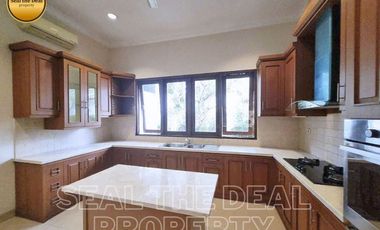 Disewakan Rumah di Area Kemang Jakarta Selatan STDN0161