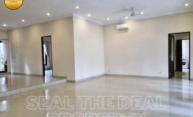 Disewakan Rumah di Area Kemang Jakarta Selatan STDN0161