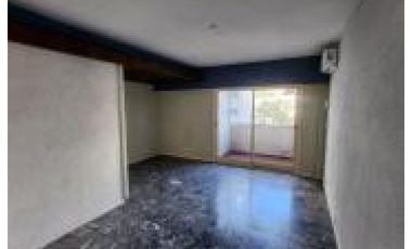 Cómodo 3 ambienes, bajas expensas, Apto crédito en Caballito