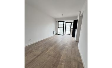 3 Ambientes al frente