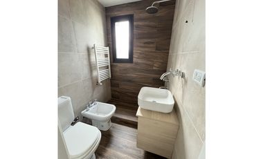 3 Ambientes al frente