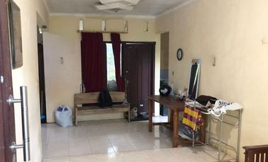 Rumah 2 Lantai Ada Halaman Luas Dengan Kebun Buah di Salatiga