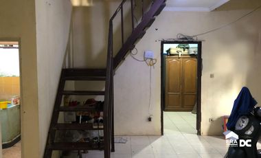 Rumah 2 Lantai Ada Halaman Luas Dengan Kebun Buah di Salatiga