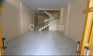 Sewa RUKO BARU UK 5.1 x 16m² DI KOMPLEK THI JELAMBAR