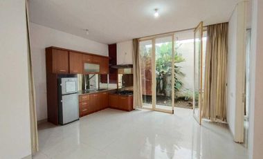 Rumah murah the Mansion Pakuwon indah dekat Pakuwon mall graha family