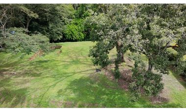 Venta de Lote en San Jerónimo en Unidad Cerrada