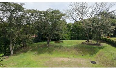 Venta de Lote en San Jerónimo en Unidad Cerrada