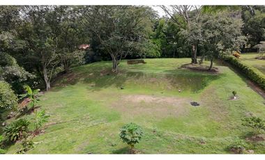 Venta de Lote en San Jerónimo en Unidad Cerrada