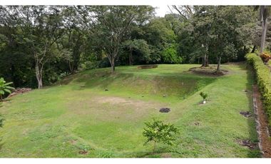 Venta de Lote en San Jerónimo en Unidad Cerrada