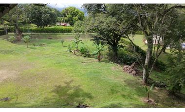 Venta de Lote en San Jerónimo en Unidad Cerrada