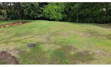 Venta de Lote en San Jerónimo en Unidad Cerrada