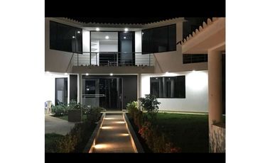 VENTA Casa Campestre en Ricaurte – 1.090 m² de lote