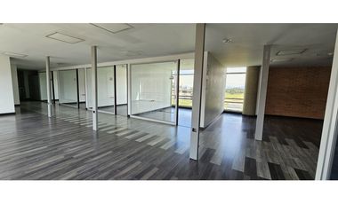 Alquiler de Oficinas en la Autopista Medellín 1.764 M2