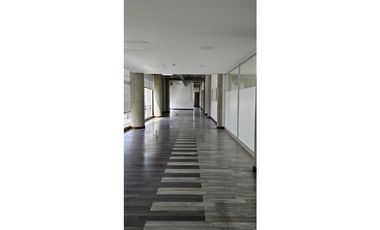 Alquiler de Oficinas en la Autopista Medellín 1.764 M2