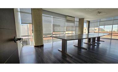 Alquiler de Oficinas en la Autopista Medellín 1.764 M2