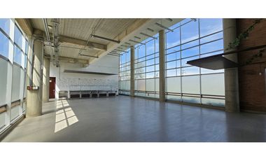 Alquiler de Oficinas en la Autopista Medellín 1.764 M2