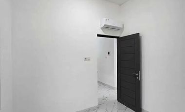 Rumah Lingkungan Elite Solo Baru