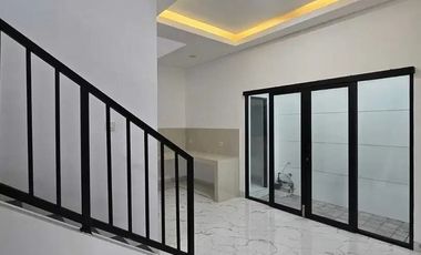 Rumah Lingkungan Elite Solo Baru