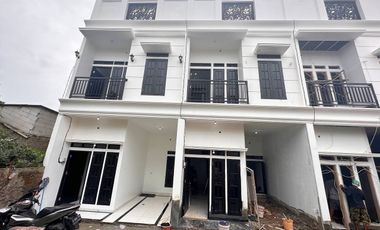 Dijual Rumah Dekat Tol Cawang, PGC Cililitan dan Pasar Kramat Jati
