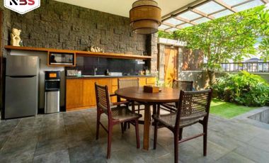 FOR SALE VILLA MEWAH BATUBOLONG CANGGU BALI