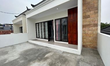 Dijual murah rumah cantik baru selesai renov di Tapos, Sukatani