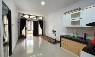 Dijual murah rumah cantik baru selesai renov di Tapos, Sukatani