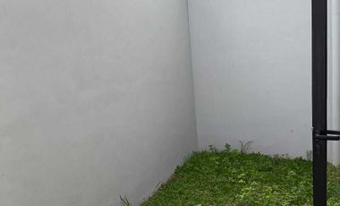 Rumah Lippo Cendana garden vista serene