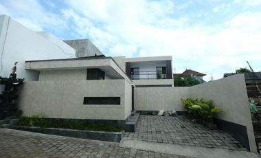 Villa Modern Baru Dekat Pantai Seseh dan Pererenan Bali