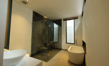 Villa Modern Baru Dekat Pantai Seseh dan Pererenan Bali
