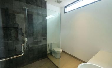 Villa Modern Baru Dekat Pantai Seseh dan Pererenan Bali