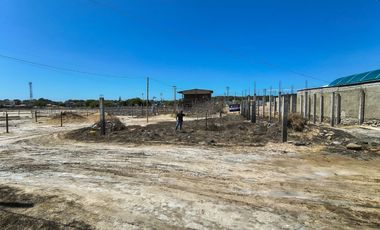 Venta de Terreno en Santa Elena en  la  playa de Ayangue, AndA.