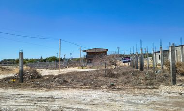 Venta de Terreno en Santa Elena en  la  playa de Ayangue, AndA.