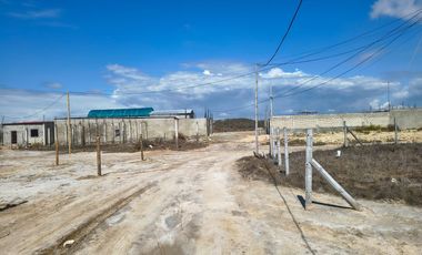 Venta de Terreno en Santa Elena en  la  playa de Ayangue, AndA.