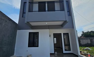Jual Rumah 2 Lantai Cantik modern Cibubur Jaktim