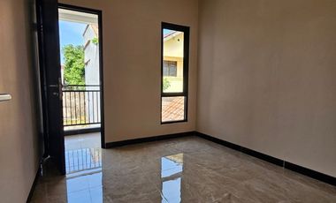 Jual Rumah 2 Lantai Cantik modern Cibubur Jaktim