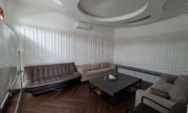 Rumah 3 lantai plus gudang di kadipiro banjarsari solo kota